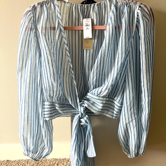 Banana Republic Tops - NWT Banana Republic Tie Knot Top